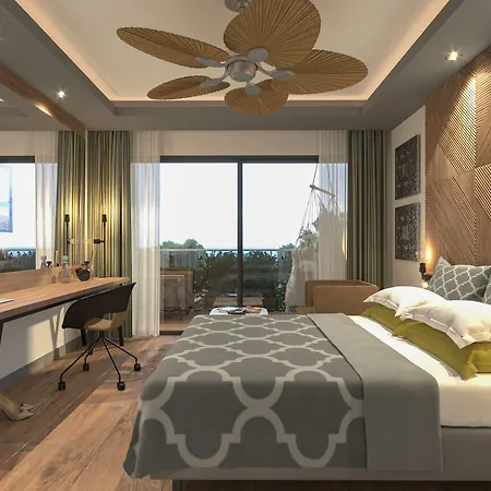 Panorama Hotel 4*